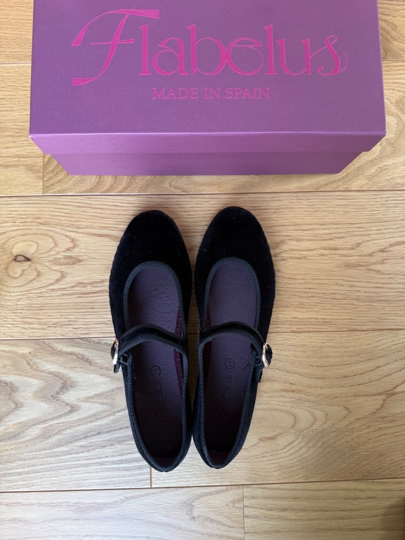 新品　Flabelus Antonia ベルベットシューズ　37