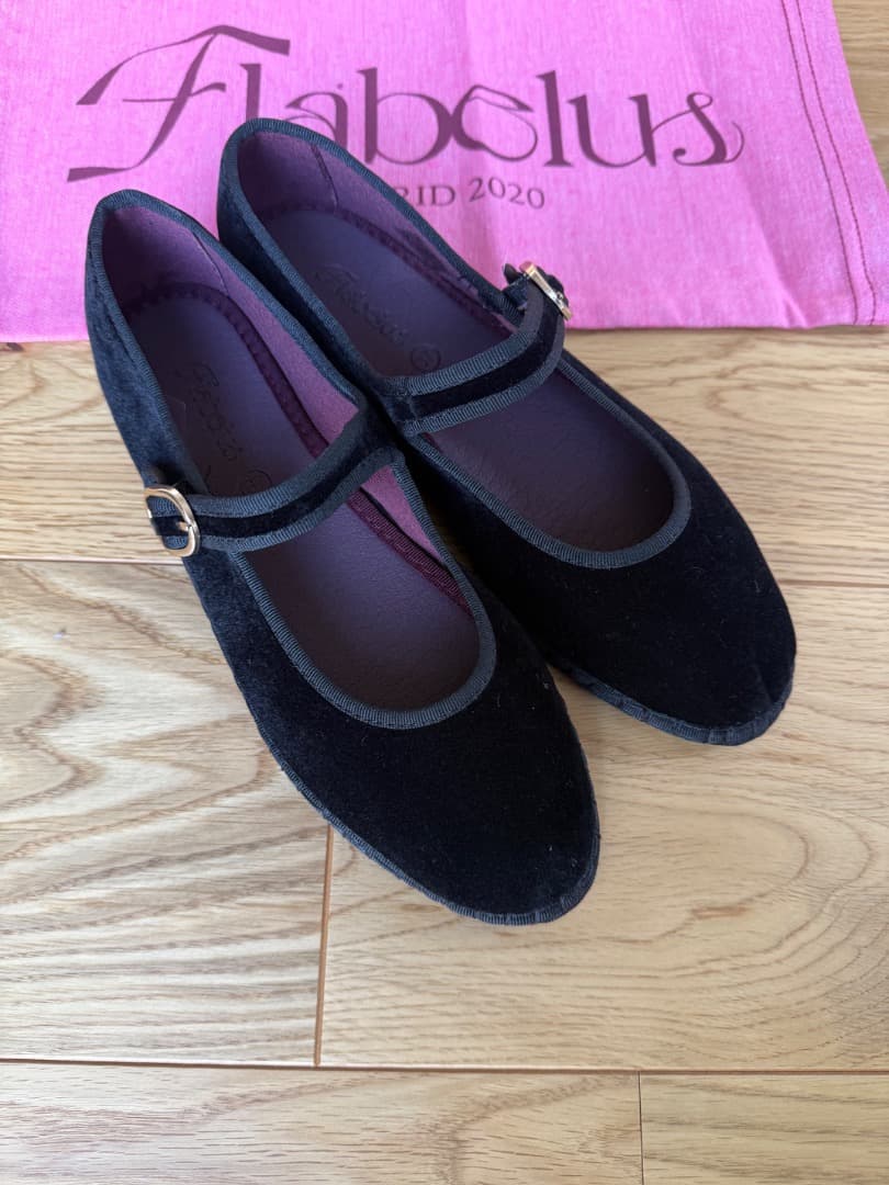 新品　Flabelus Antonia ベルベットシューズ　37