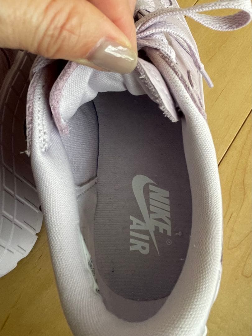 Nike ウィメンズエアジョーダン　1ブルックリン24cm