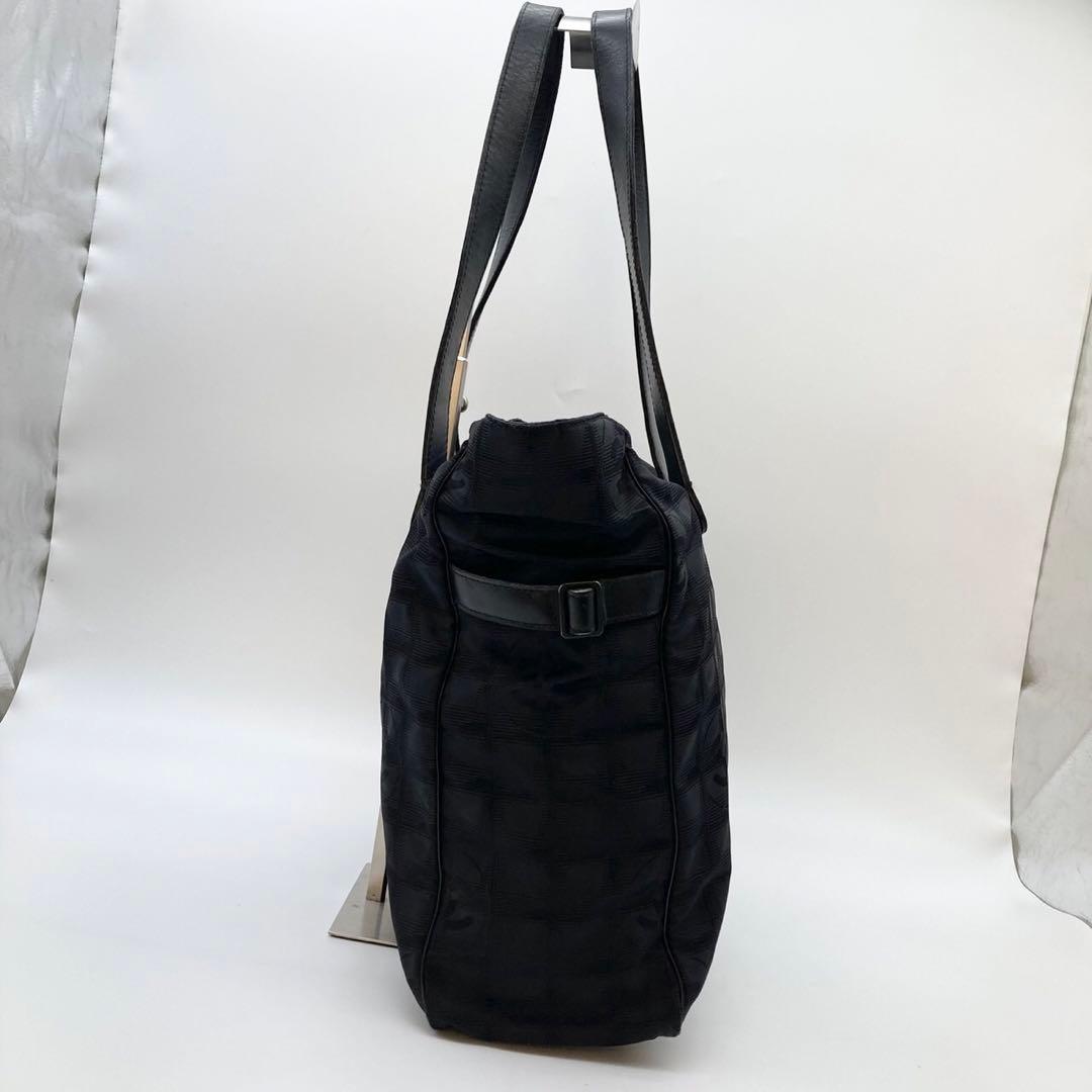 もこ CHANEL ブラック シャネル ニュートラベルライン トートバッグ