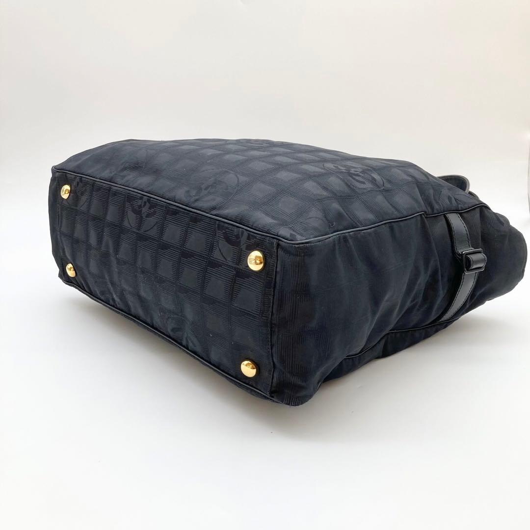 もこ CHANEL ブラック シャネル ニュートラベルライン トートバッグ