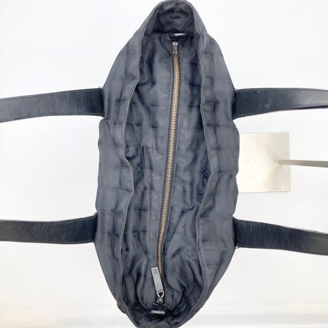 もこ CHANEL ブラック シャネル ニュートラベルライン トートバッグ