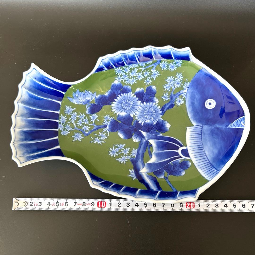深川製磁　染付菊絵　魚型皿