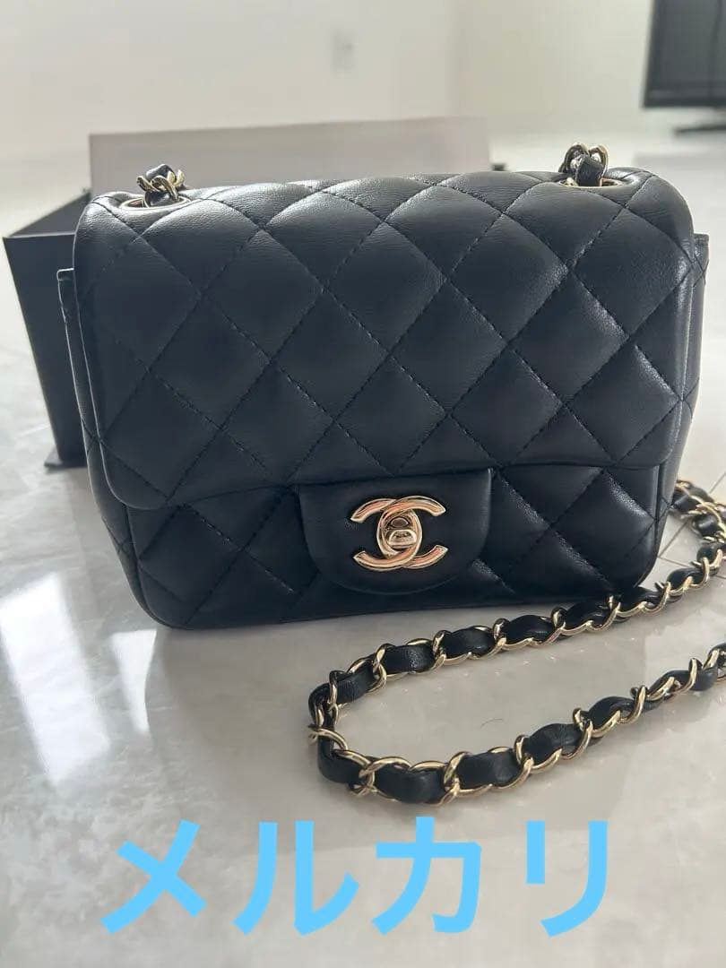 CHANEL ミニクラシックハンドバッグ
