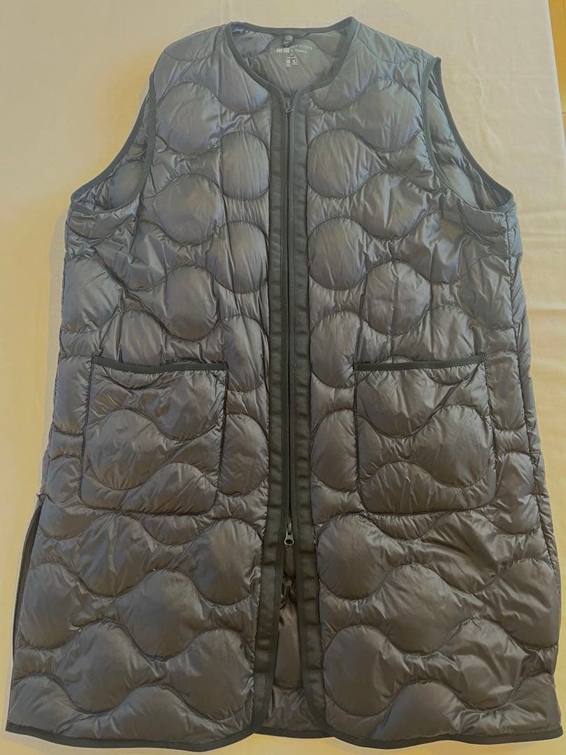 ほぼ未使用！UNIQLO×Theoryウルトラライトダウンベスト　XL