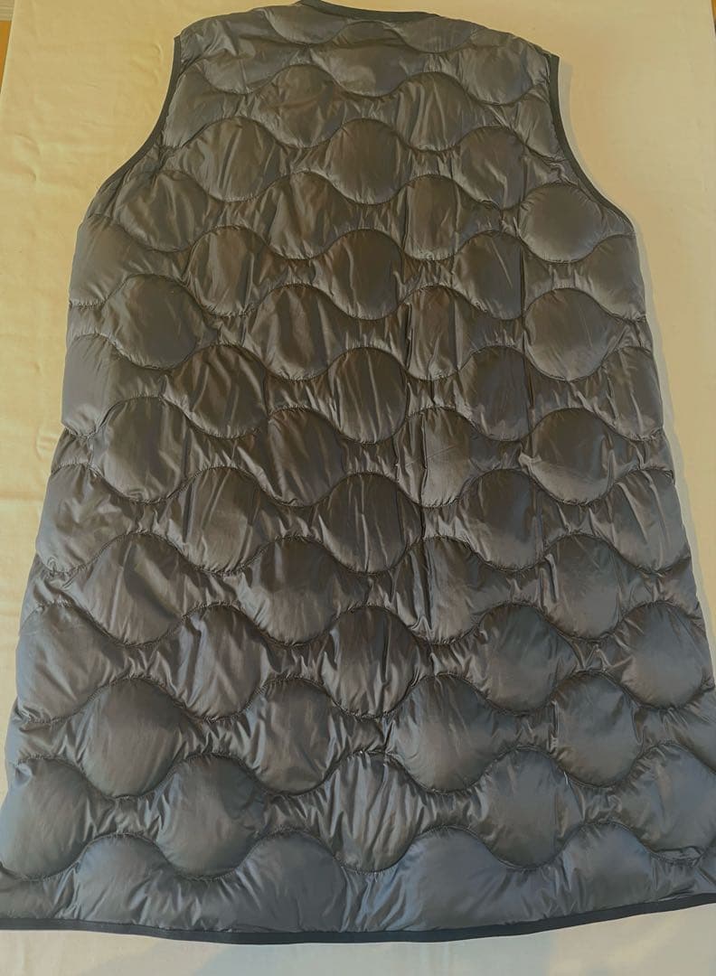 ほぼ未使用！UNIQLO×Theoryウルトラライトダウンベスト　XL