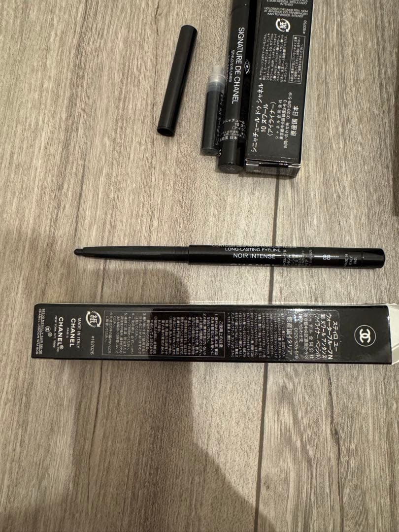 CHANEL シャネル アイライナーペンシルとリキッド 付箋セット