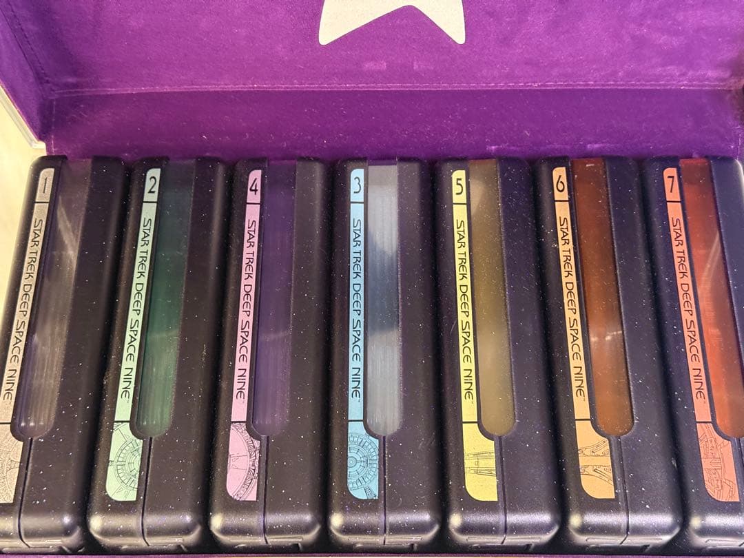 スタートレック ディープ・スペース・ナイン DVD 限定キャリングケース付き