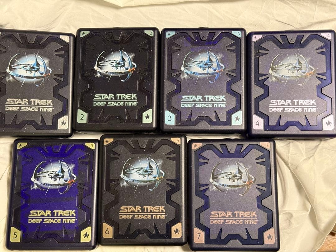 スタートレック ディープ・スペース・ナイン DVD 限定キャリングケース付き