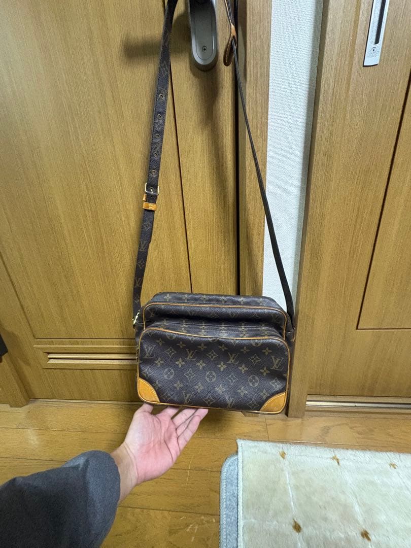 Louis Vuitton ナイル　ショルダーバッグ ブラウン