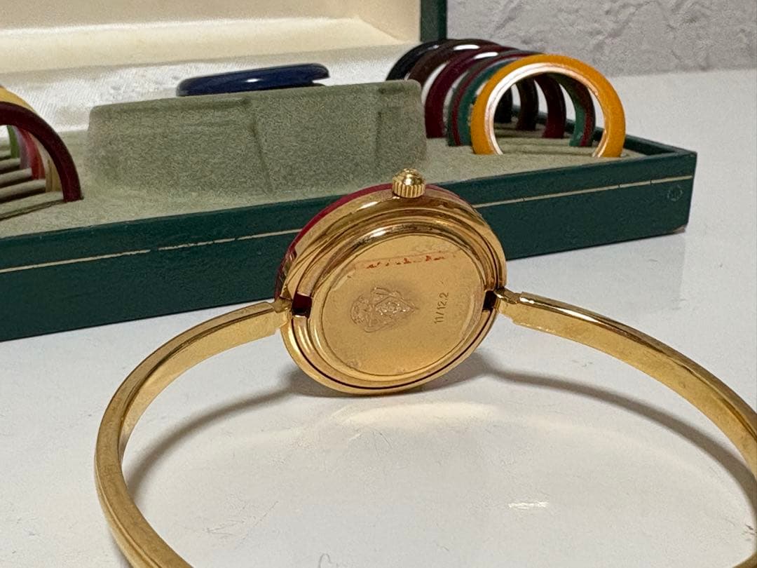 GUCCI チェンジベゼル バングルウォッチ アナログ腕時計・稼働品