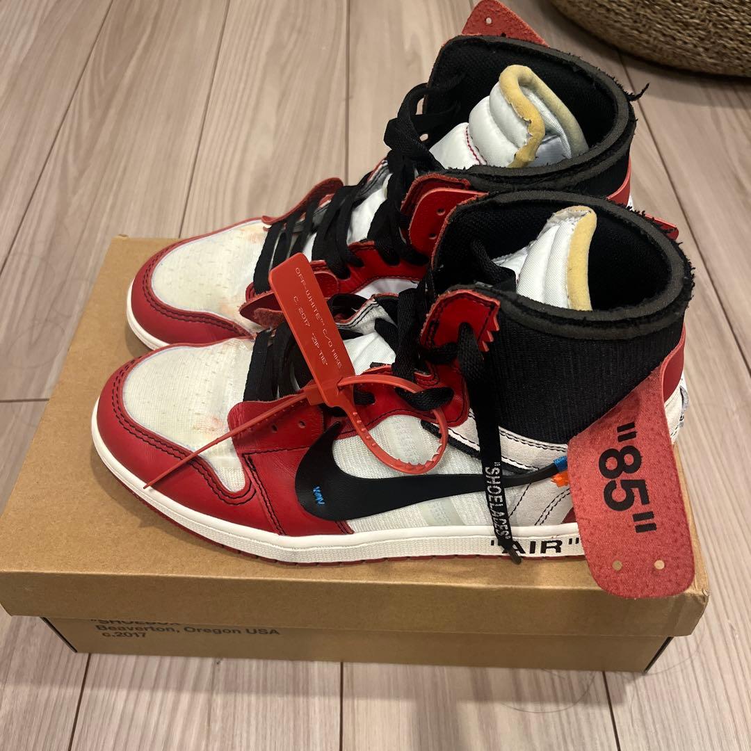 Off-White × Nike Air Jordan 1 \"Chicago\"