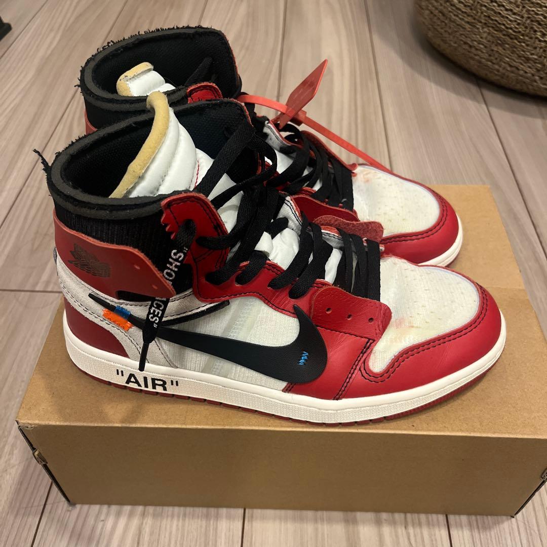 Off-White × Nike Air Jordan 1 \"Chicago\"