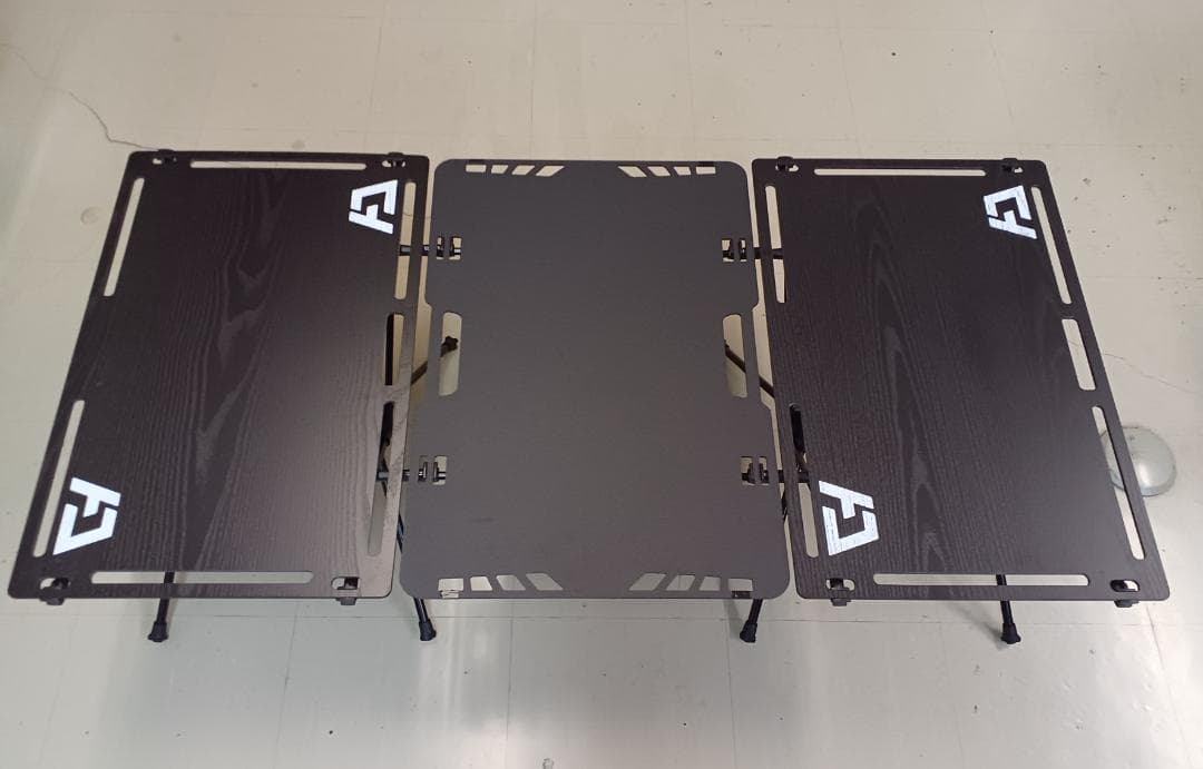 UNPLUGGED テーブル×２セット、ShineTrip天板＋コネクションバー