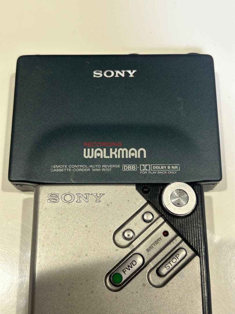 ポータブルプレーヤー Sony Walkman WM-R707&WM2