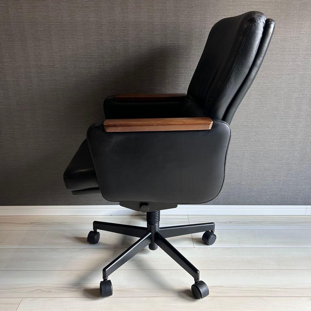 【美品】カリモク デスクチェア エグゼクティブ 本革 ウッド 昇降式 キャスター