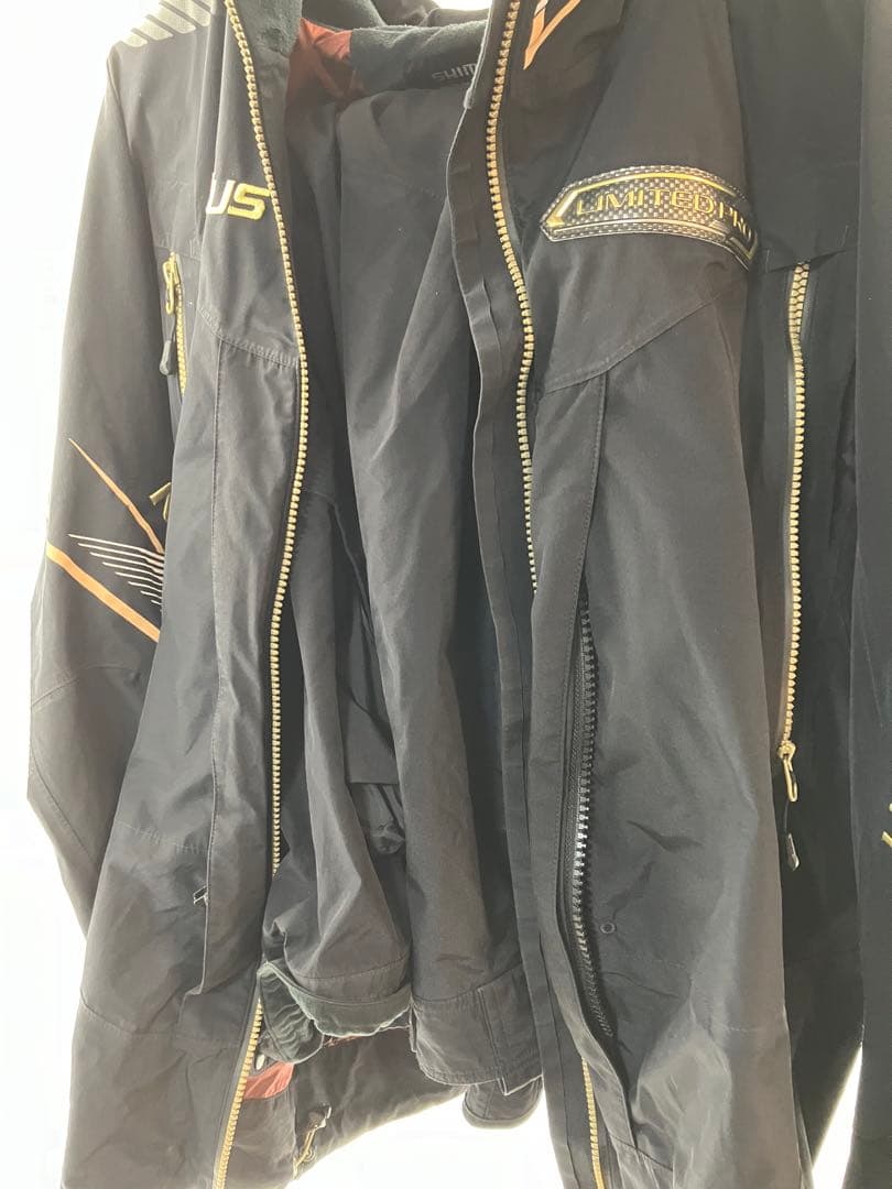 k*o様 ほぼ未使用　リミテッドプロ　フィッシングスーツ　2XLサイズ