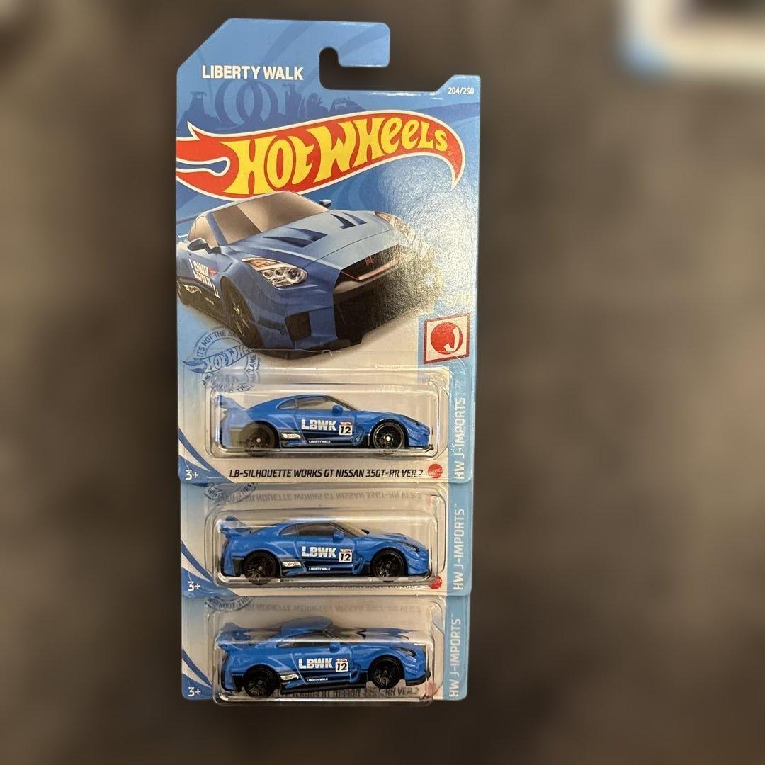HotwHeeLs 新品　9台
