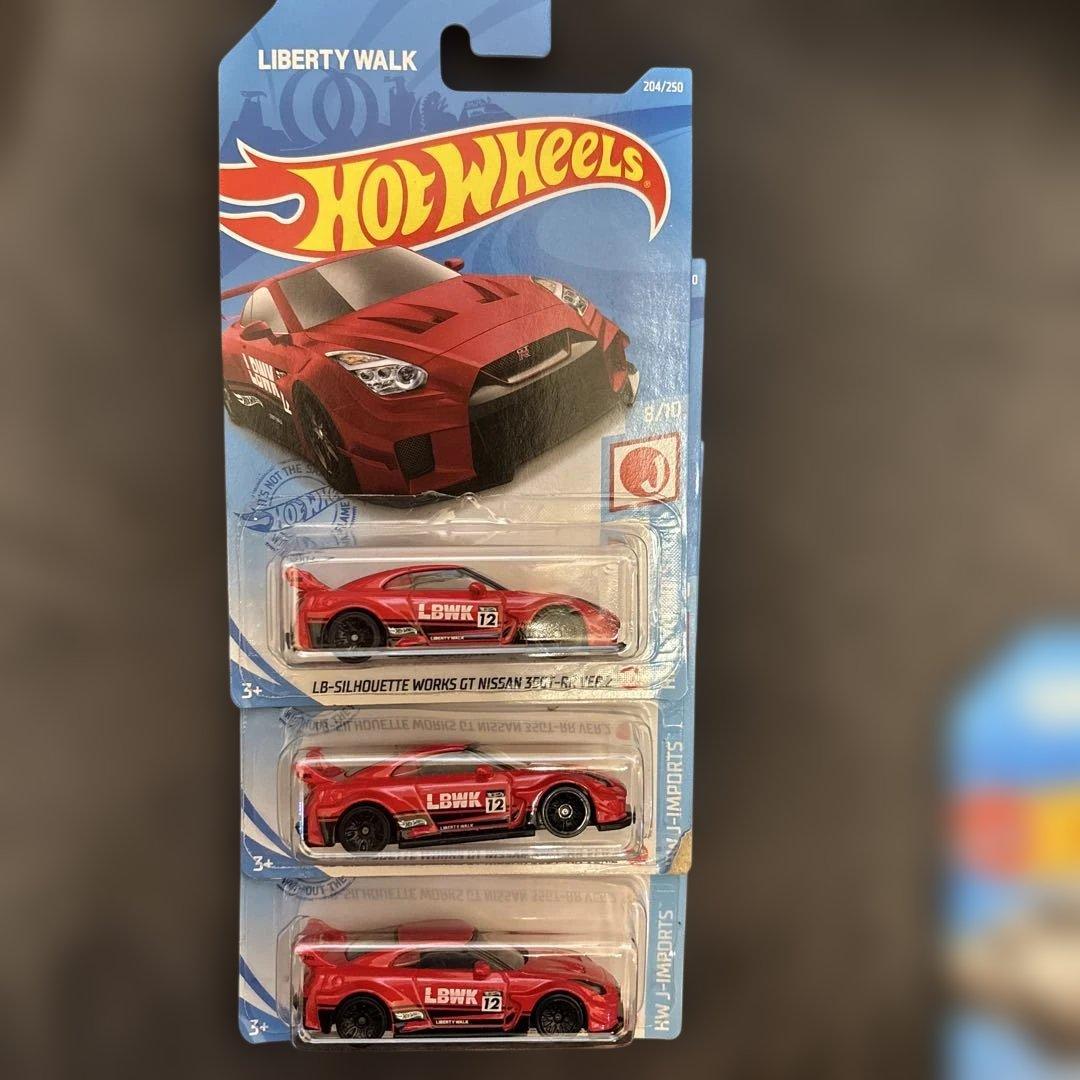 HotwHeeLs 新品　9台