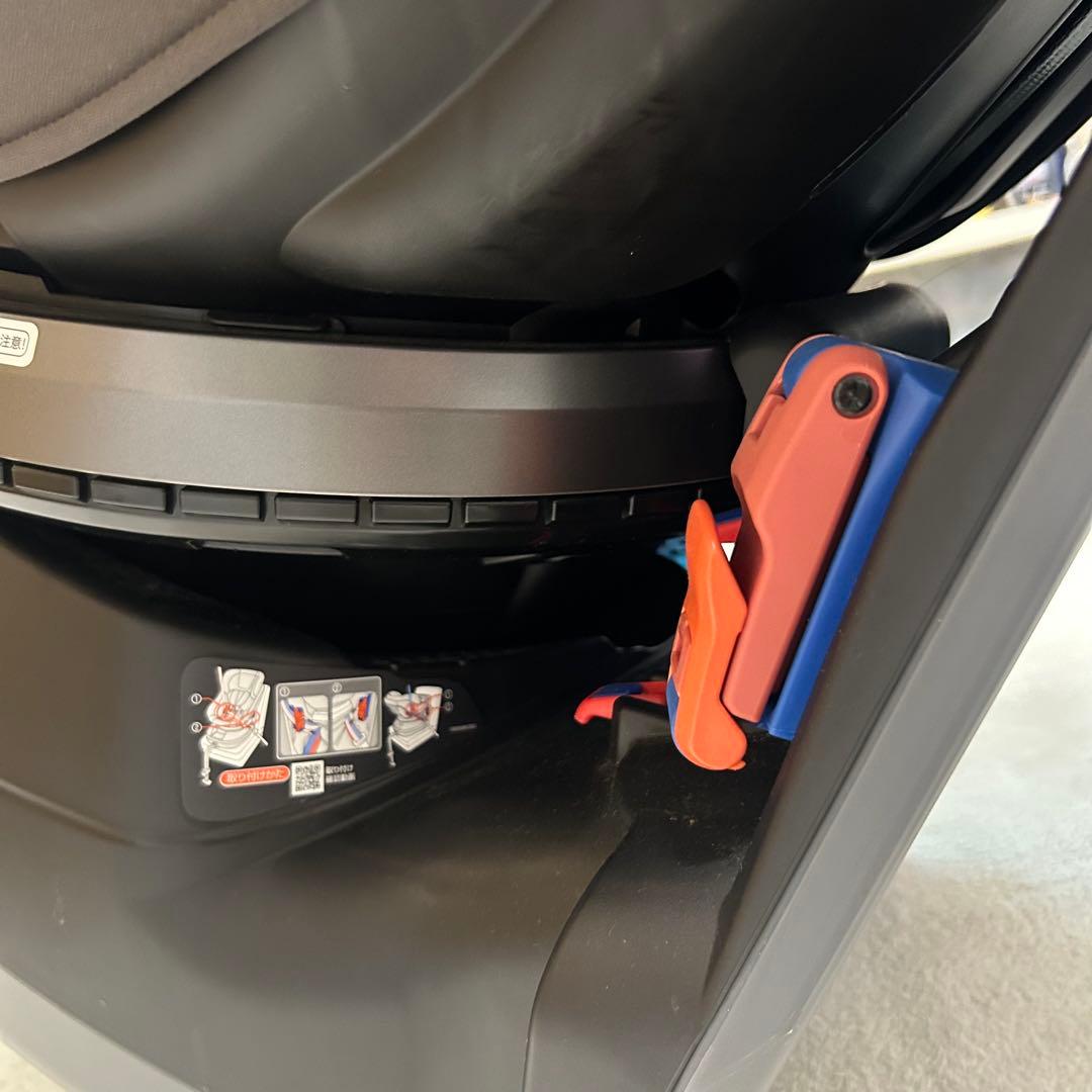 combi コンビ クルムーヴ チャイルドシート