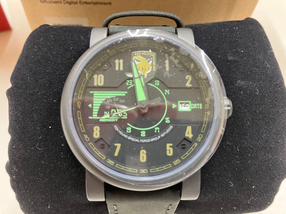 未使用　L GEAR SOLID 腕時計 ソリッドスネーク メタルギア