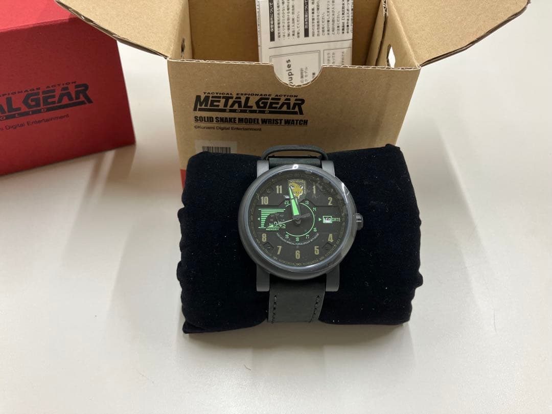 未使用　L GEAR SOLID 腕時計 ソリッドスネーク メタルギア