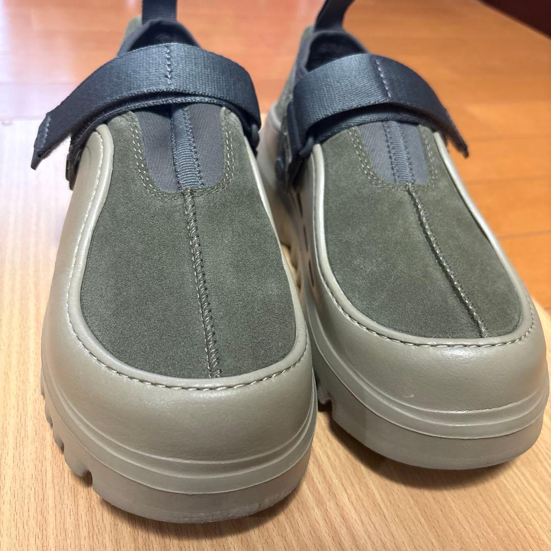 靴 UGG Peakmod Lowcut 25cm