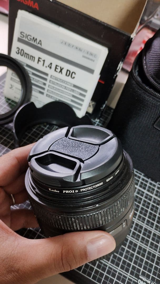 SIGMA 30mm F1.4 EX DC レンズ　Canon用