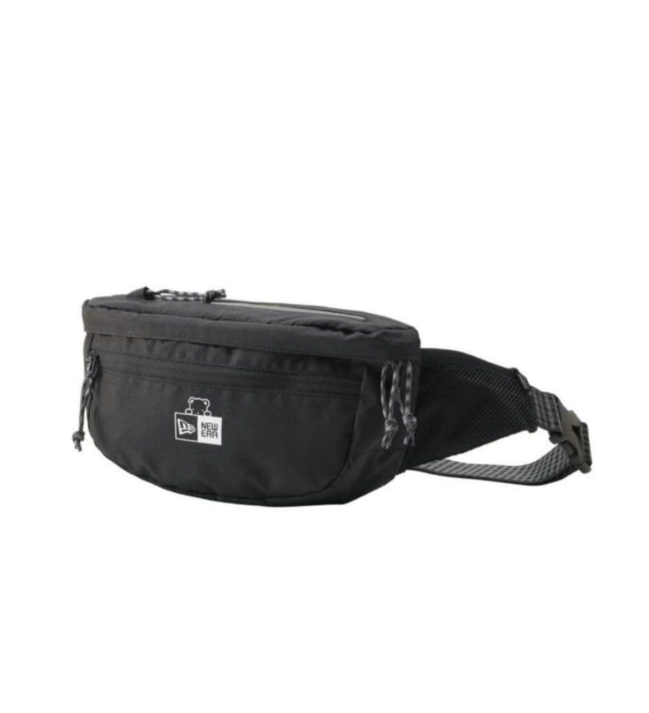 ファミリア　ニューエラ　ボディバッグ