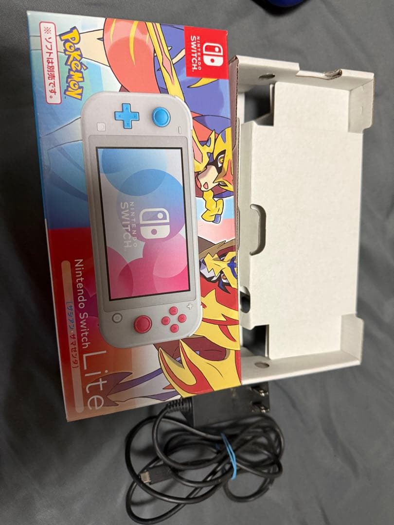 Nintendo Switch Lite ポケモンデザイン　ケース付き