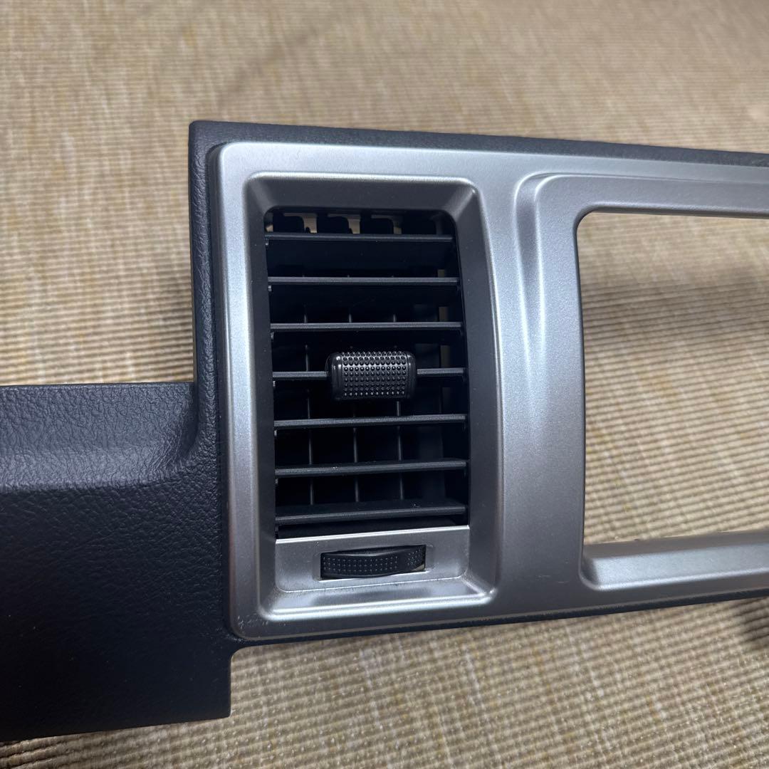 ハイエース　ダッシュボードパネル オーディオパネル