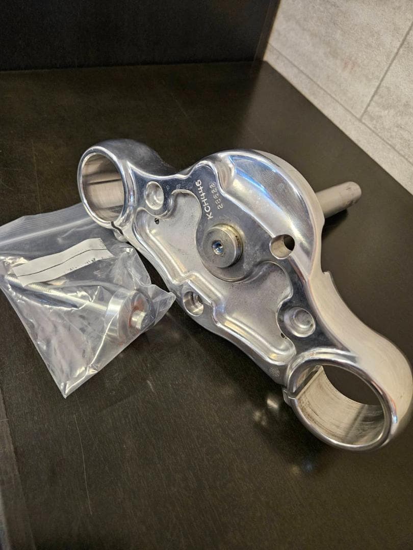 フォークランプ