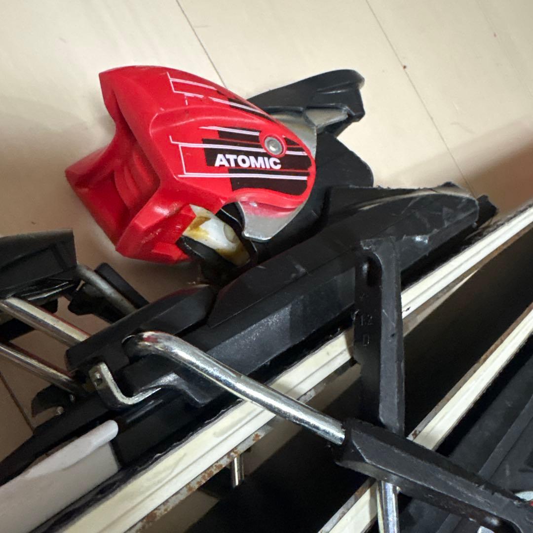 ATOMIC REDSTER J4 スキー板 赤/黒 130