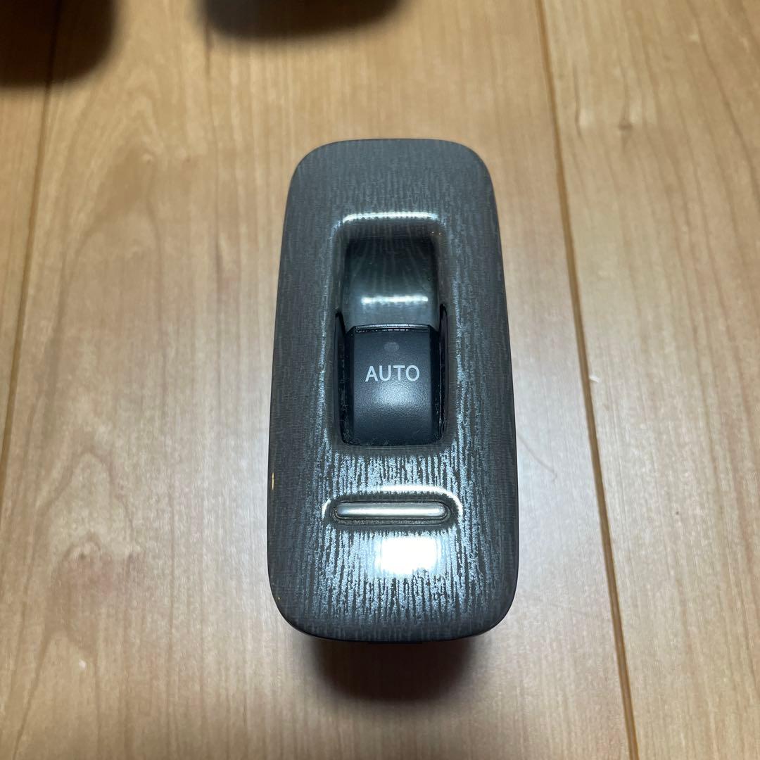 アルファードハイブリッド10系シルバー木目シフトブーツウィンドウパネルATH10