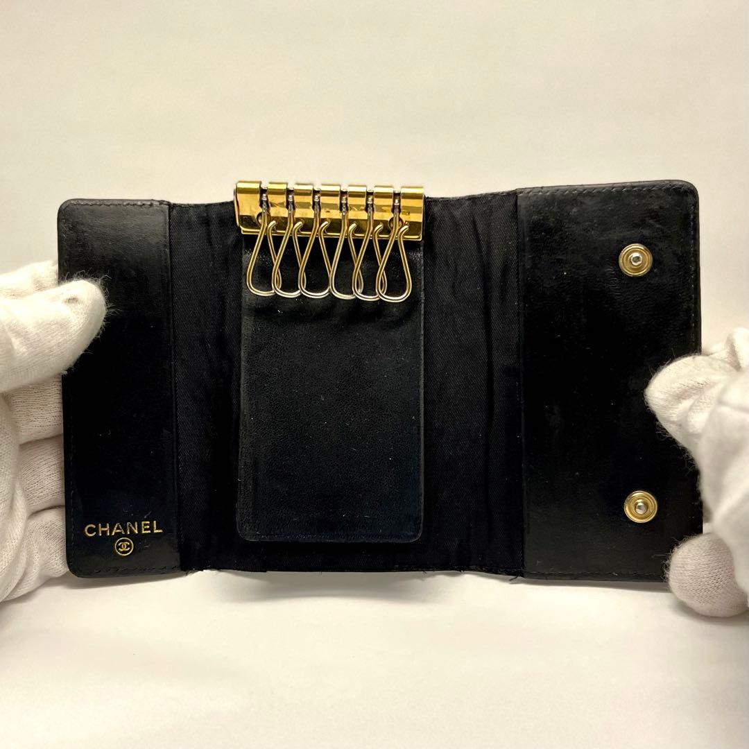 【未使用に近い】シャネル　ココマーク　キャビアスキン　ブラック　キーケース