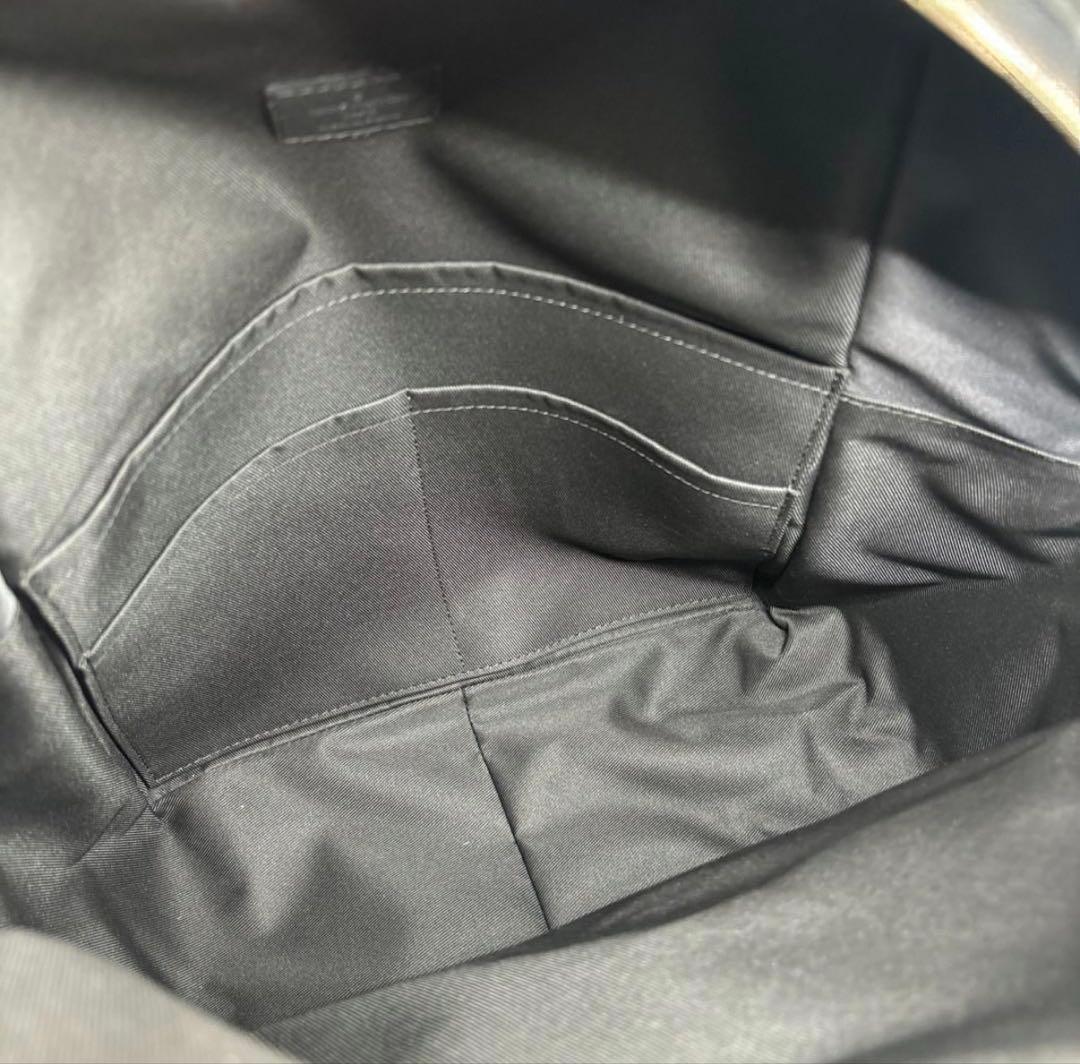 ルイヴィトン タイガラマ ディスカバリーバックパック ノワール