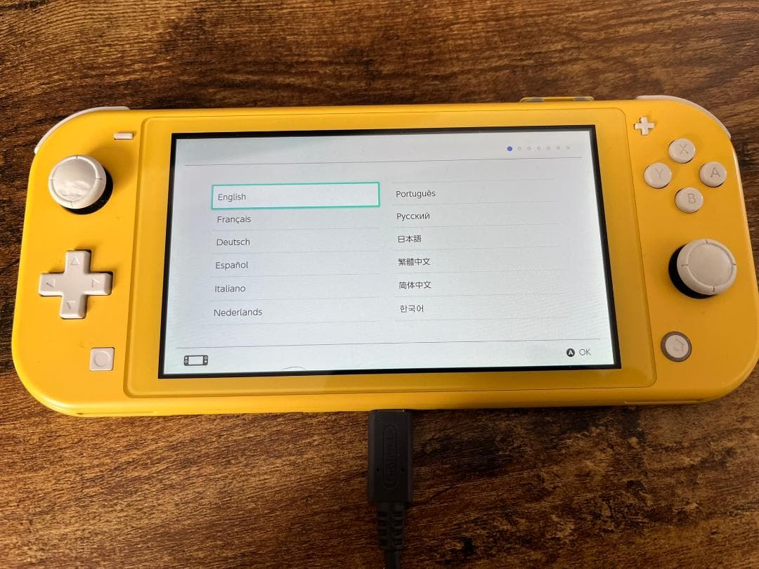 【中古】Nintendo Switch Lite (イエロー)