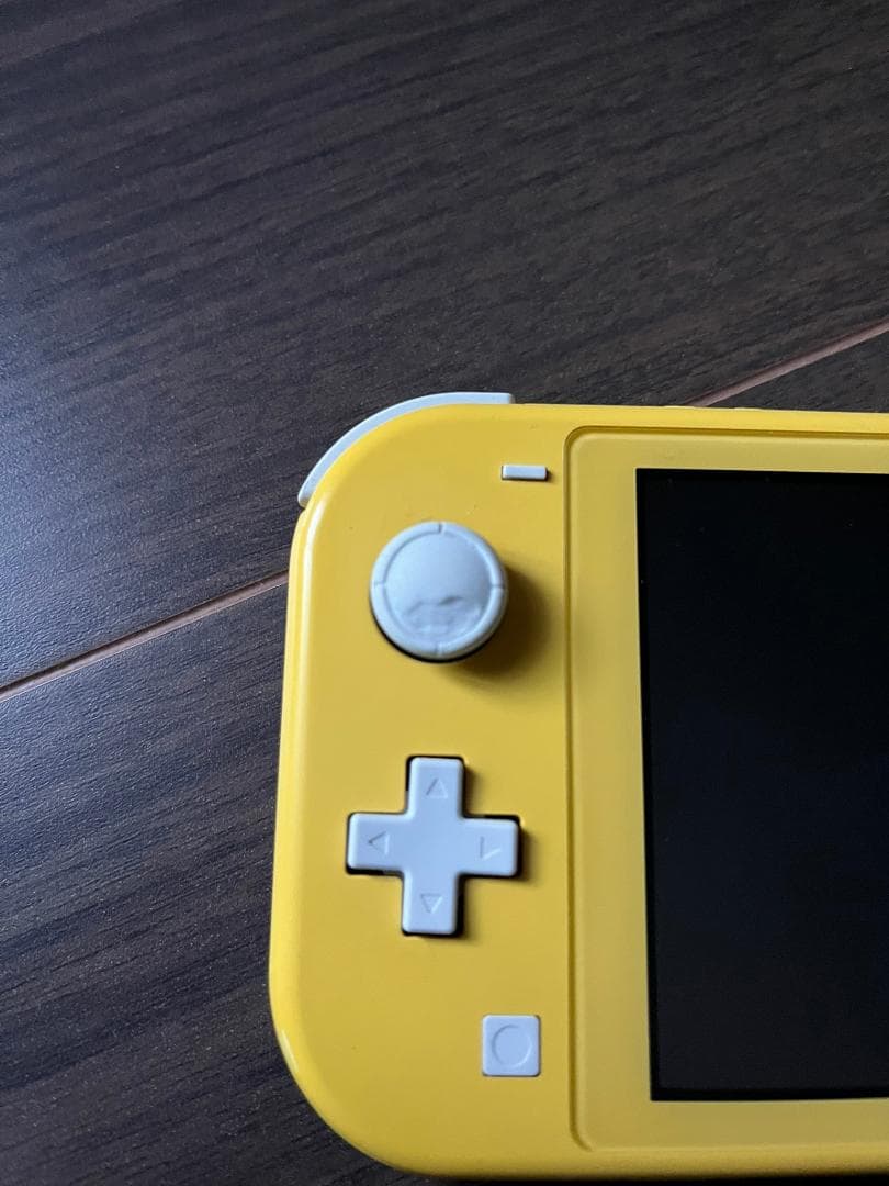 【中古】Nintendo Switch Lite (イエロー)