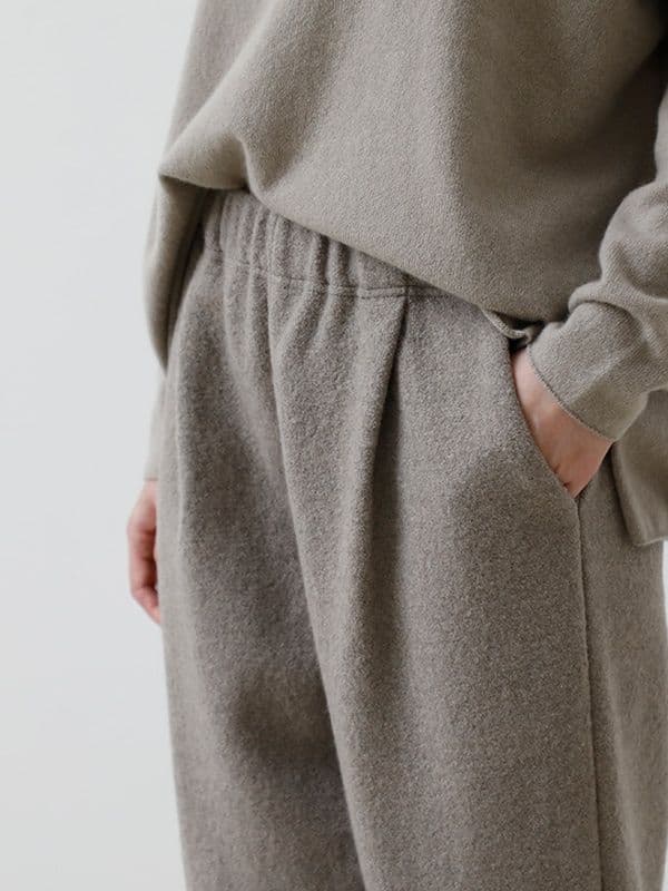 2021年　evam evaプレスウールパンツサイズ２　モカ