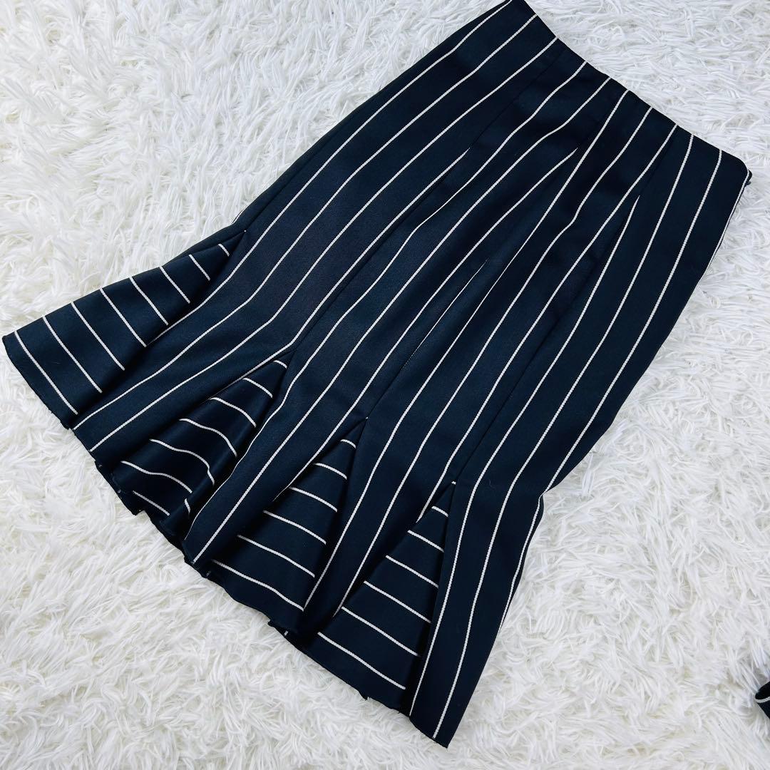 極美品　アルマーニ スーツ 2点セット マーメイド　スカート ストライプ