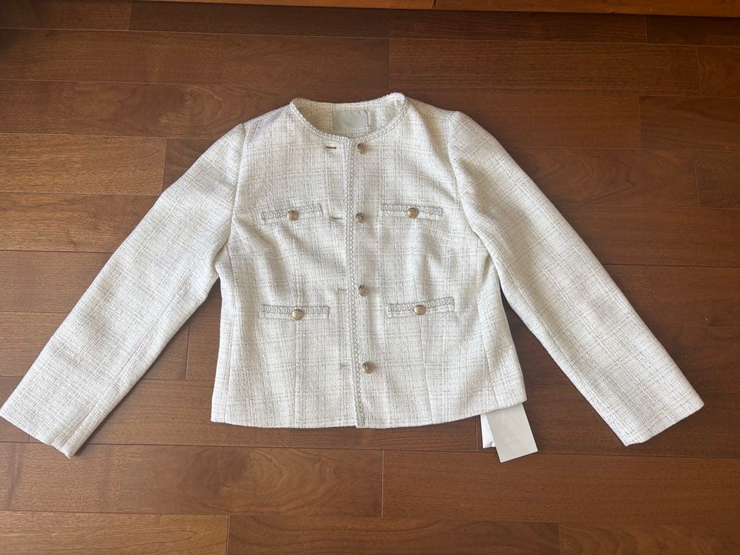 春新作ノーカラージャケット ホワイト