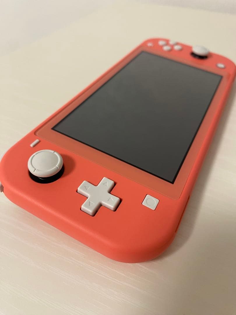 Nintendo Switch LITE コーラルピンク 本体