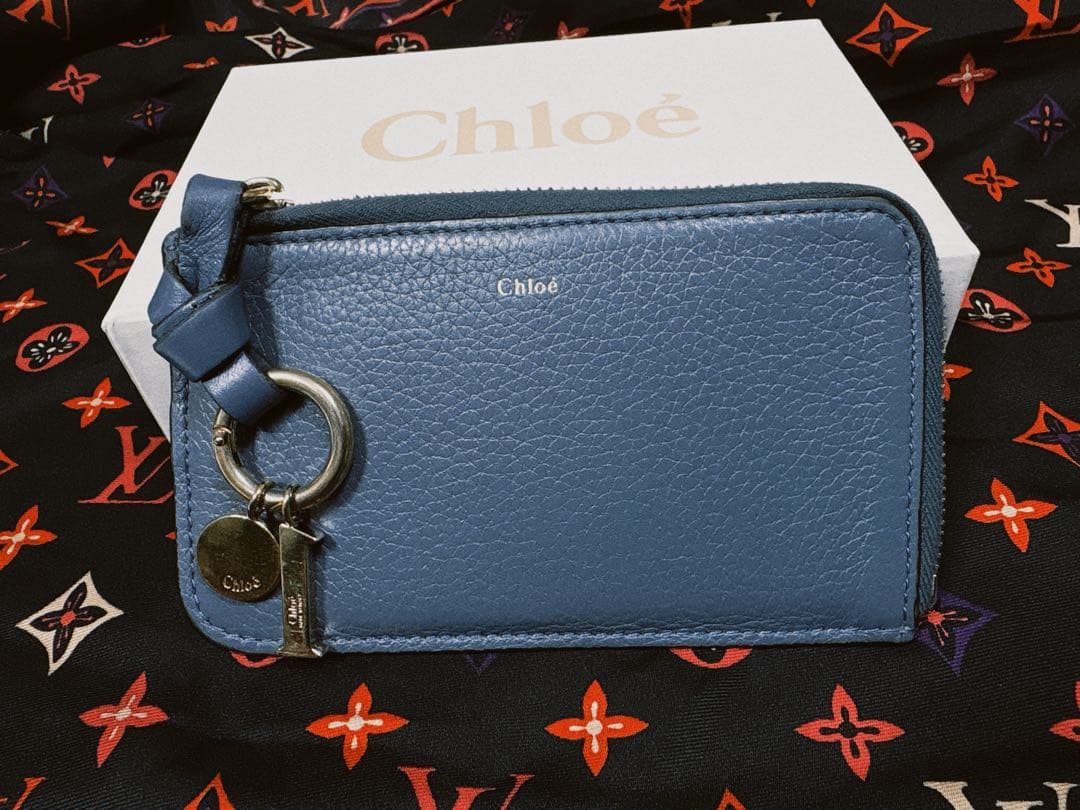 Chloé ブルー レザー キーケース、カードケース（現行品）