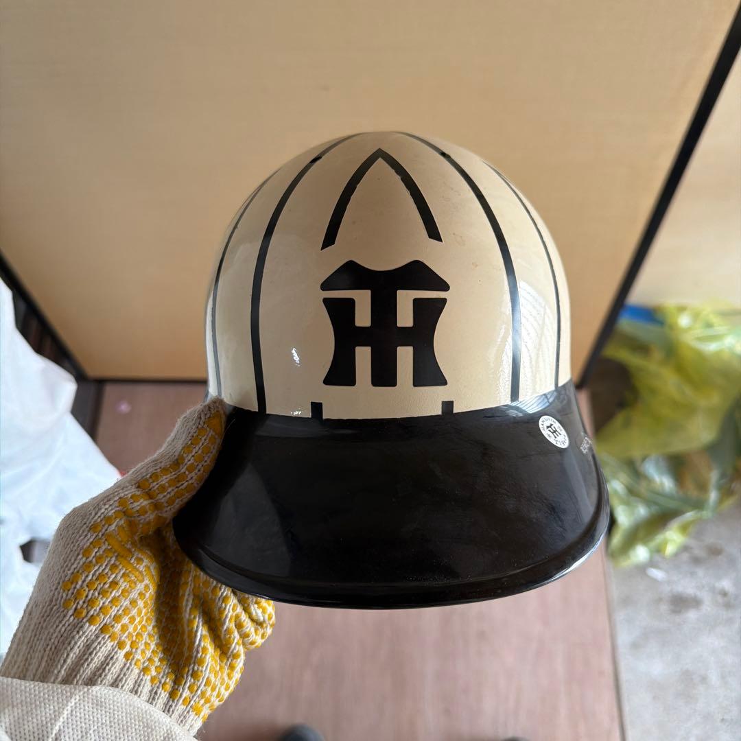 ヴィンテージ80s 阪神タイガース ヘルメット 球団承認の激レアなものです
