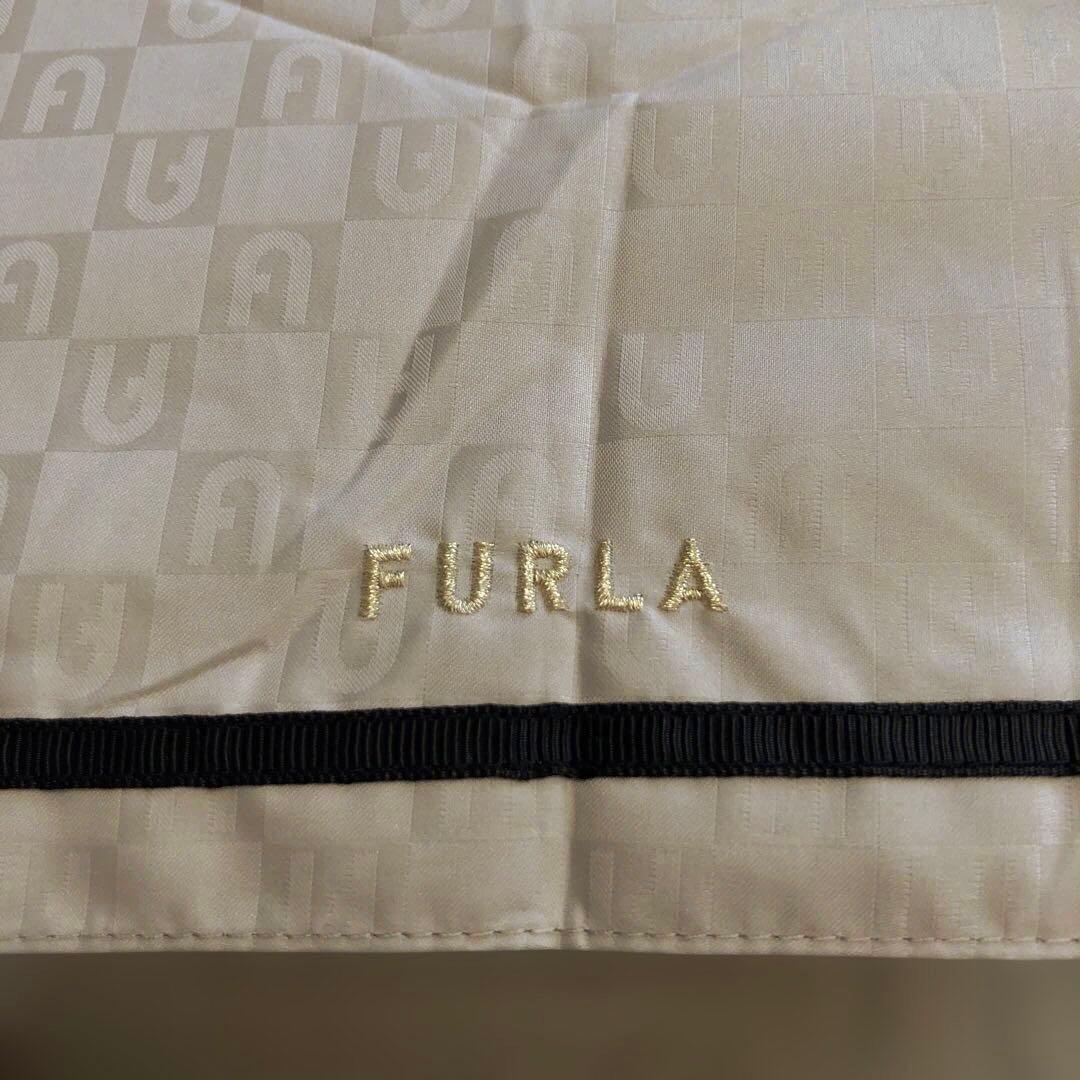 フルラ 日傘　晴雨兼用　遮熱遮光　折りたたみ傘　アーチロゴ　ベージュ系