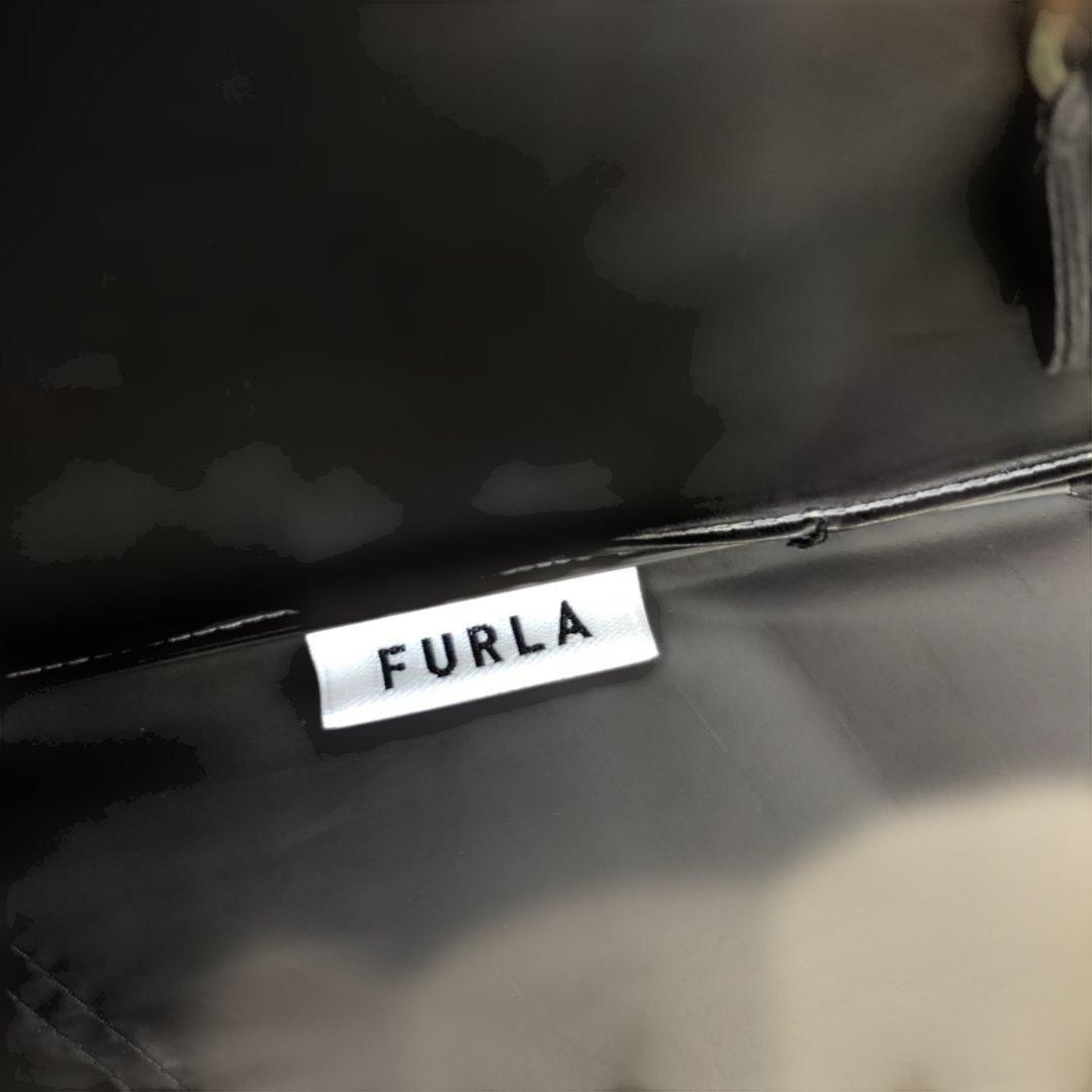 フルラ 日傘　晴雨兼用　遮熱遮光　折りたたみ傘　アーチロゴ　ベージュ系