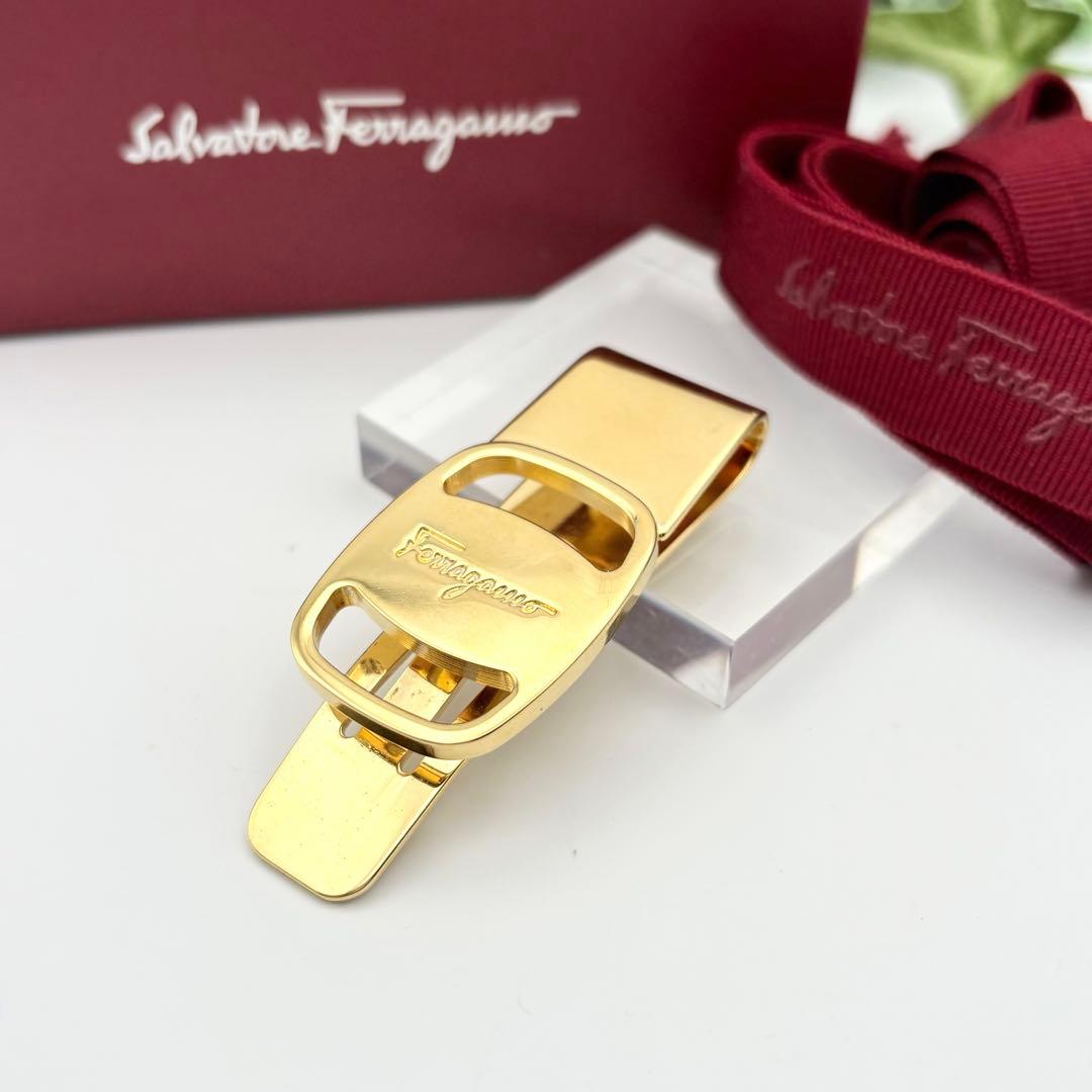 【希少・美品】フェラガモ ヴァラ 金具 マネークリップ ゴールド 箱・リボン付き