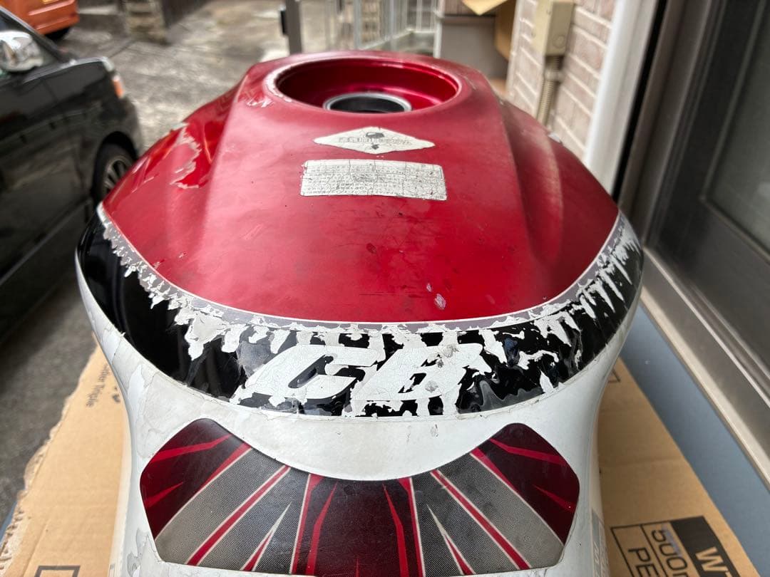 cb400sf/sb nc39 タンク　希少　目視による凹みなし　塗装ベース