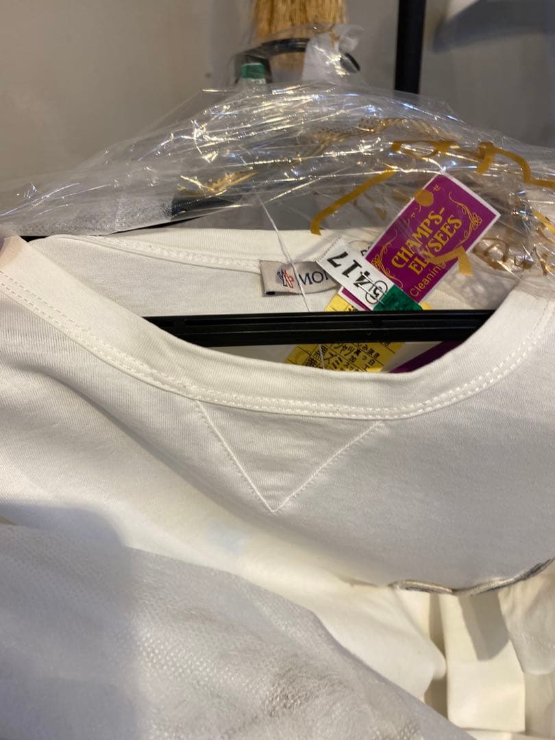 モンクレールTシャツ　双子ワッペン　ダブルワッペン　クリーニング済み