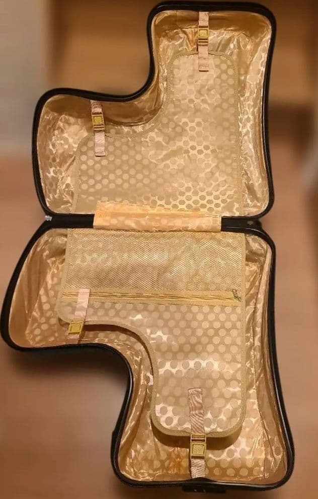 ✨大人気✨子どもが乗れるキャリーケース クッションベルト付 ブルー バナナ型